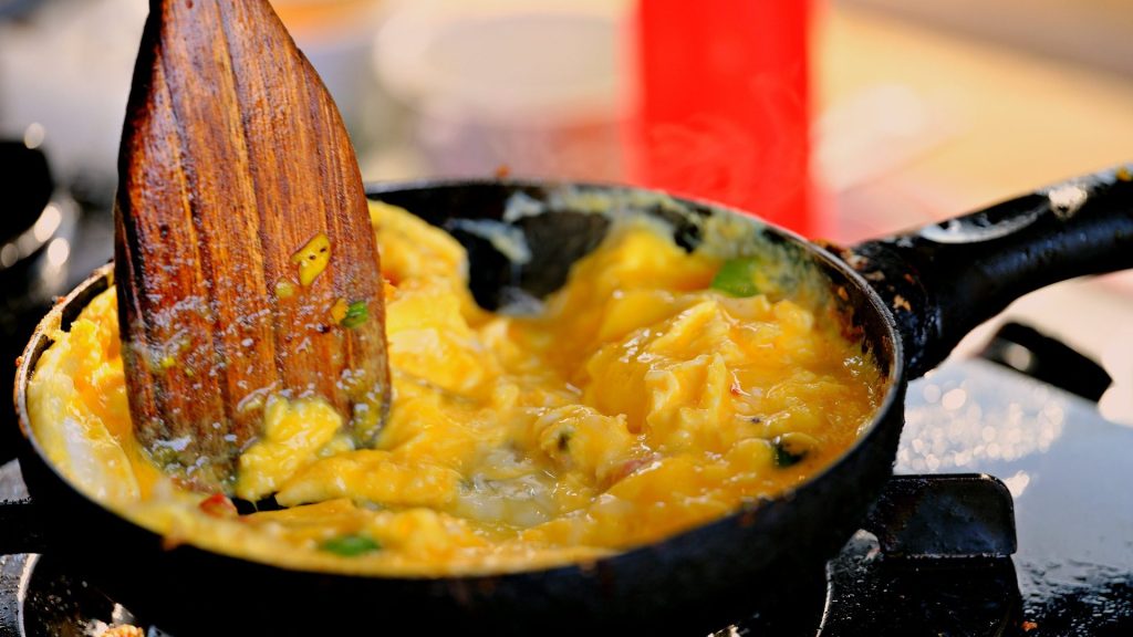 Resep Telur Dadar Kribo, Menu Mewah di Akhir&nbsp;Bulan!